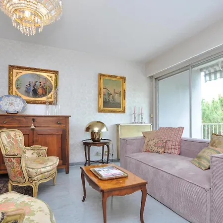 2 Bedroom Stunning In Apartament *