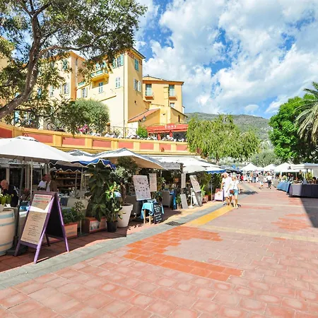 2 Bedroom Stunning In Apartament